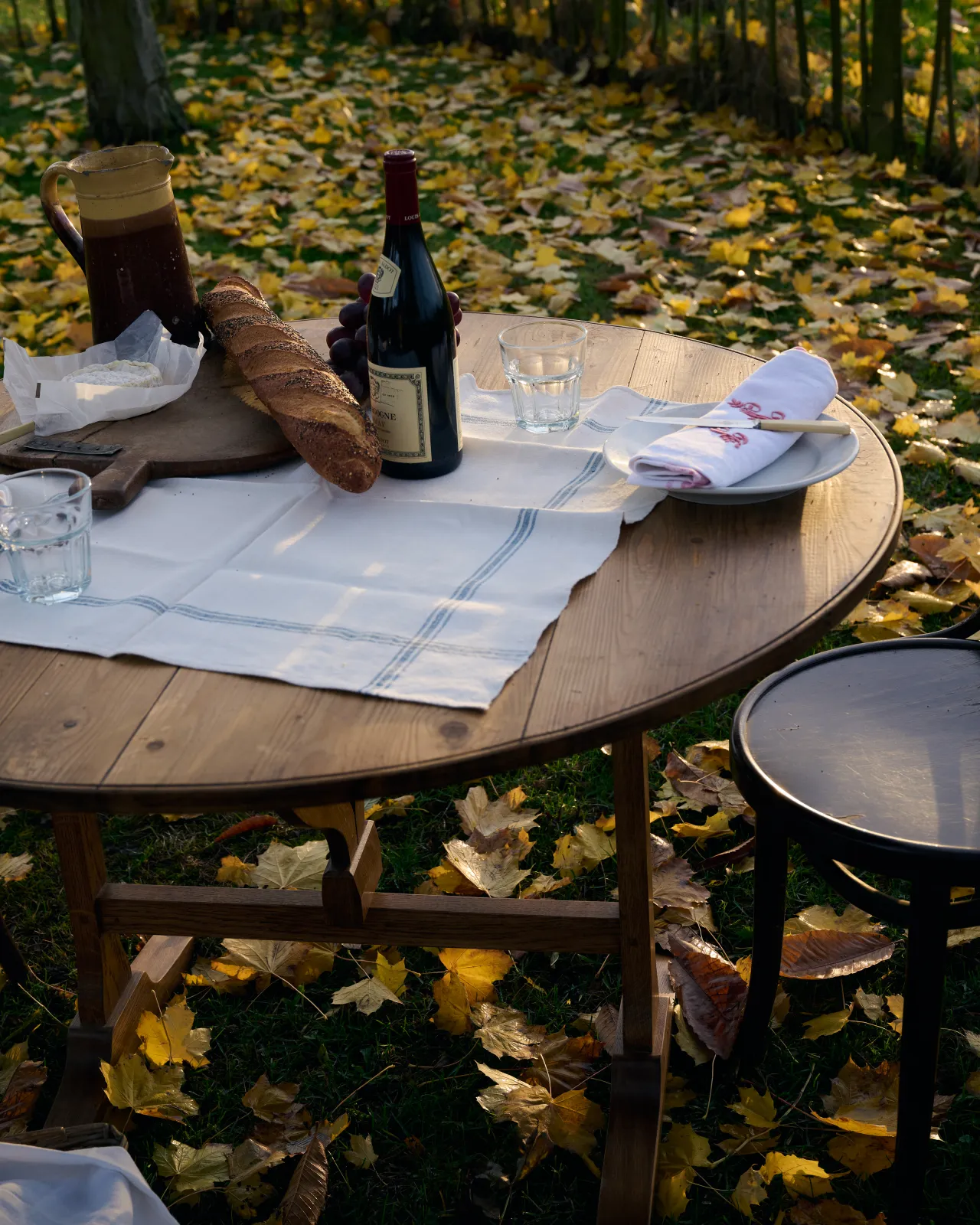 The Vineyard Table | deVOL Kitchens